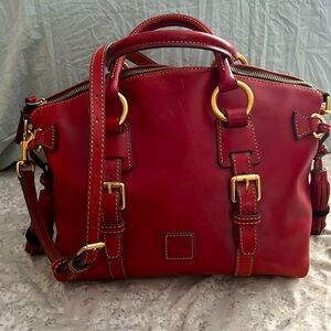 IUC Dooney&Bourke Florentine satchel